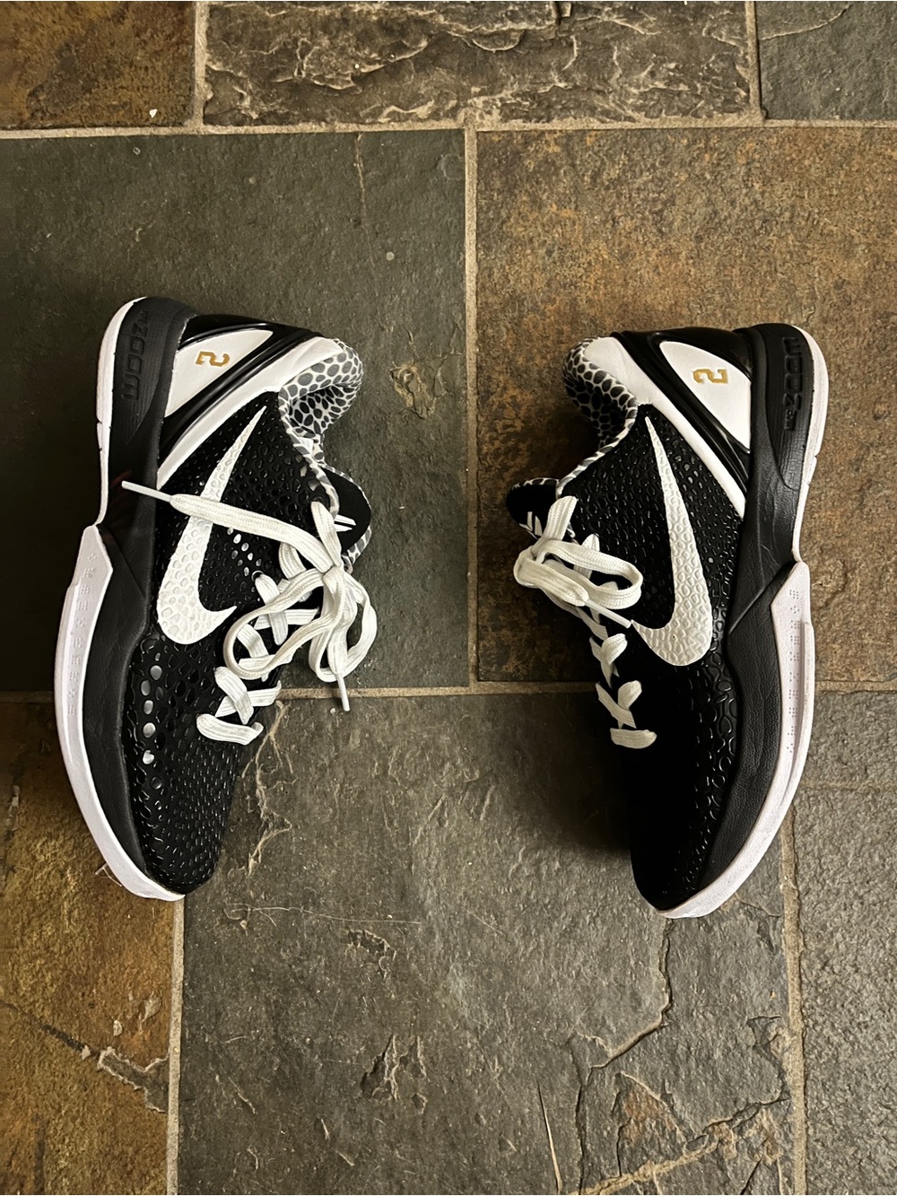 Nike Kobe "Black Mamba" Athletic Sneakers